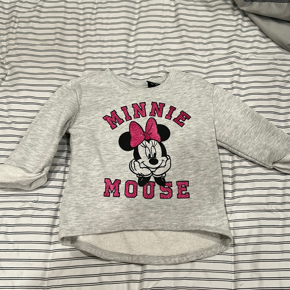 Minnie Mouse kid’s sweatshirt